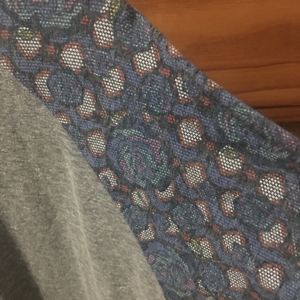 Lularoe Randy - Picture 2 of 4